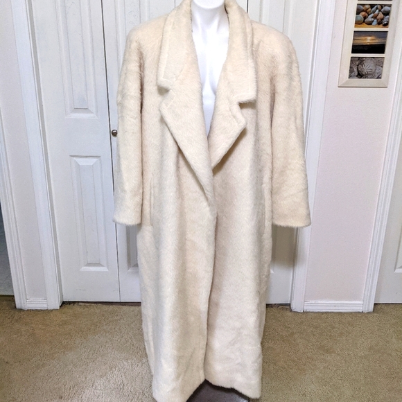 Neiman Marcus Jackets & Blazers - VTG Neiman Marcus Women's Alpaca Full Length Coat